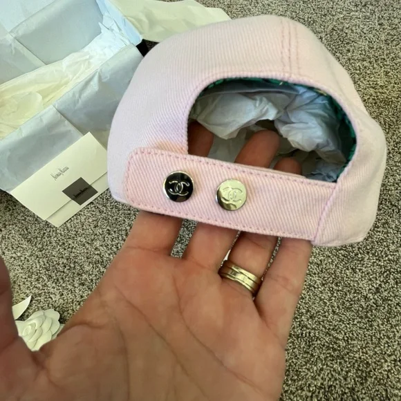 ❌SOLD❌ CHANEL 24A Light Pink & Black CC Logo baseball cap hat NEW with TAGS - Picture 9 of 12